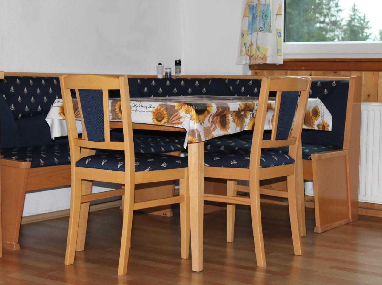 Ferienwohnung Hillbrand Бад Гойзерн Екстериор снимка